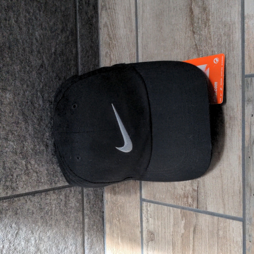 NEW Kids' Black Nike Adjustable Baseball Cap / Hat